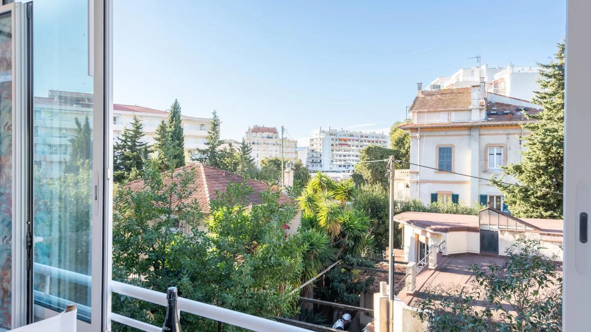 1-Br Apartment Quiet Area Near Cannes Center