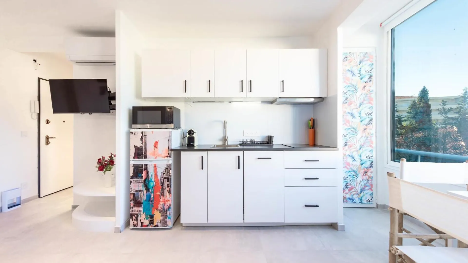 1-Br Apartment Quiet Area Near Cannes Center